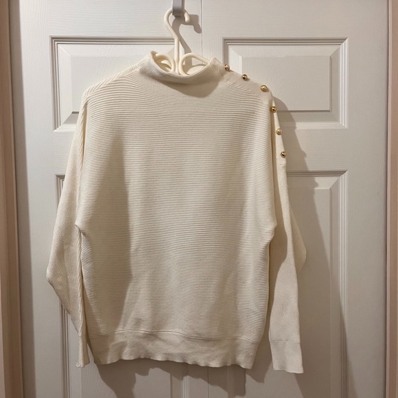 Off-white beautiful belldini sweater size large - Picture 1 of 6